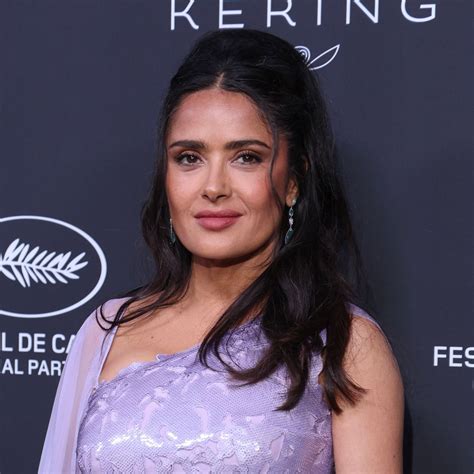 Salma Hayek shares nude picture taken in the good。